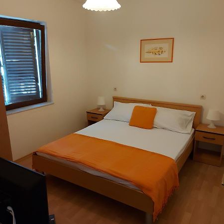Apartments Keti Đảo Pag Ngoại thất bức ảnh