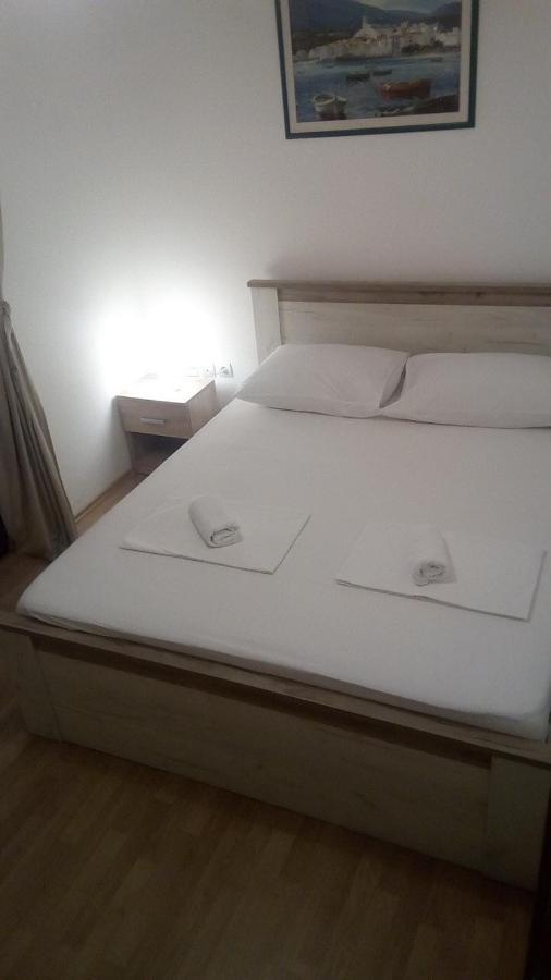 Apartments Keti Đảo Pag Ngoại thất bức ảnh