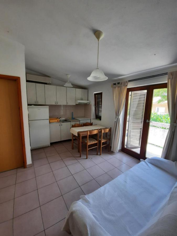Apartments Keti Đảo Pag Ngoại thất bức ảnh