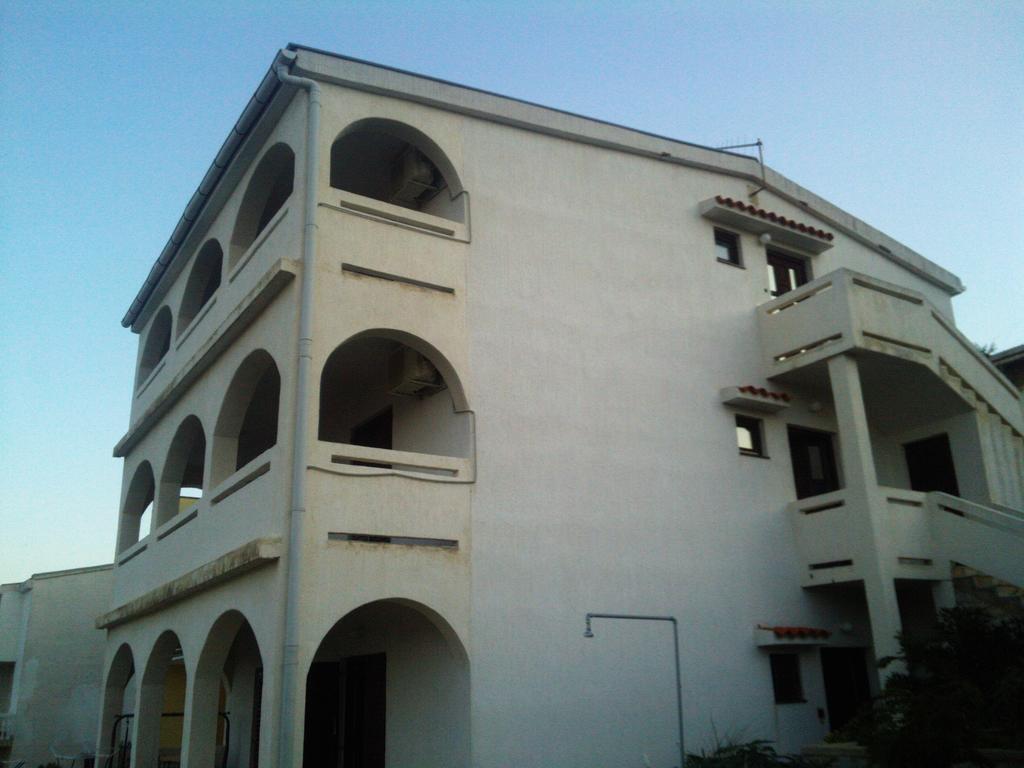 Apartments Keti Đảo Pag Ngoại thất bức ảnh